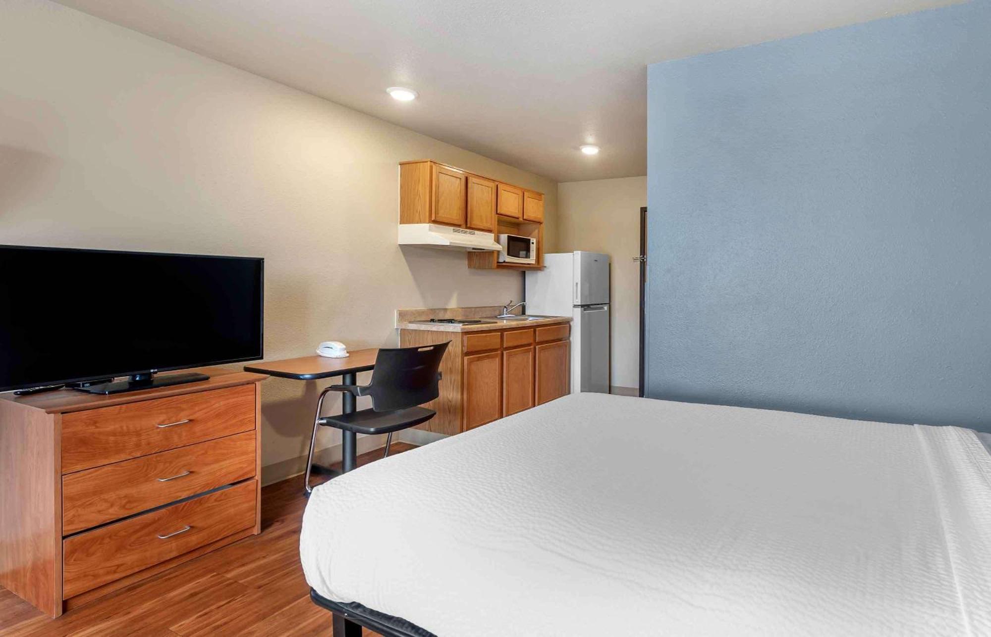 Extended Stay America Select Suites - Wichita - North エクステリア 写真