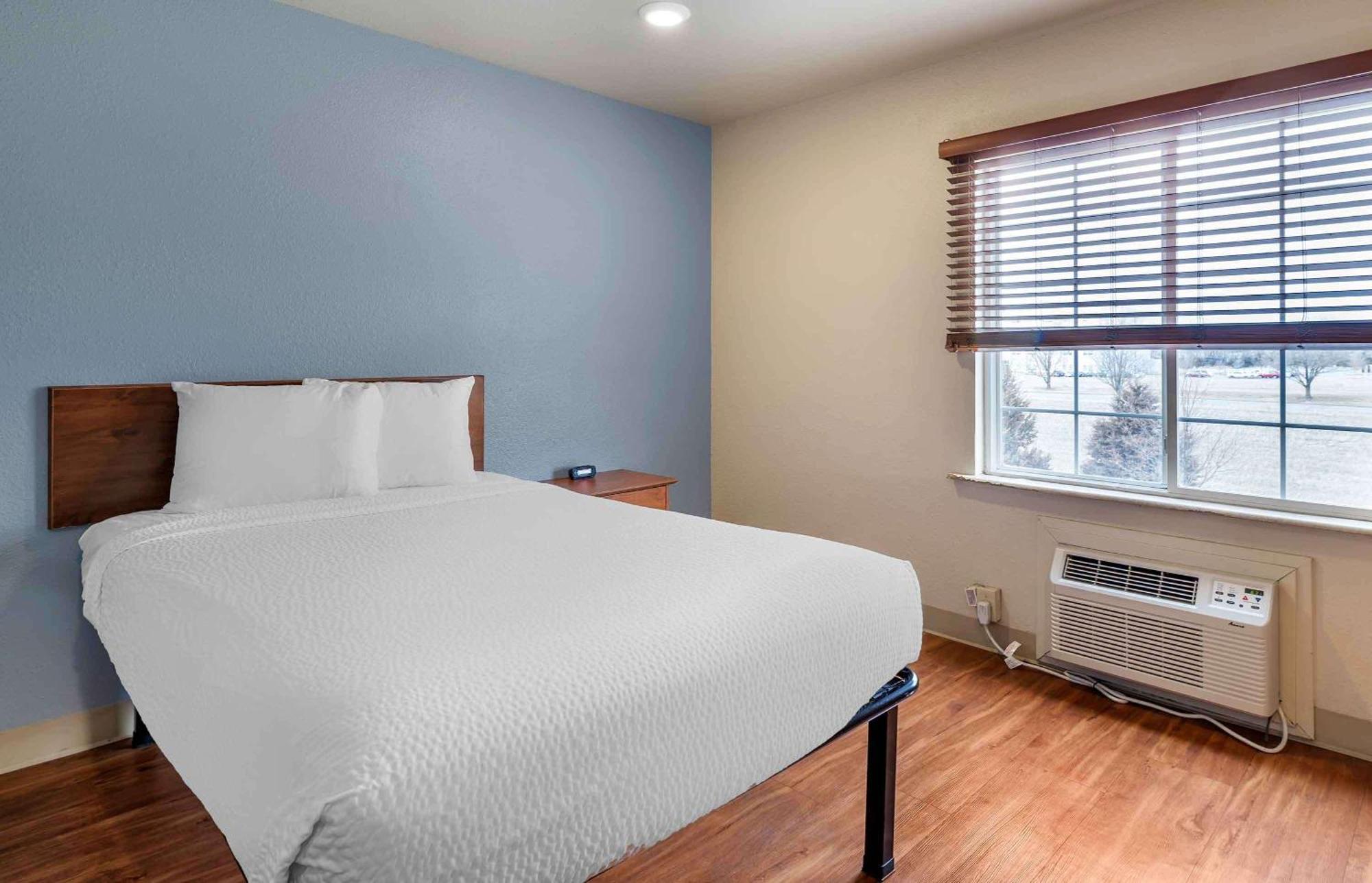 Extended Stay America Select Suites - Wichita - North エクステリア 写真