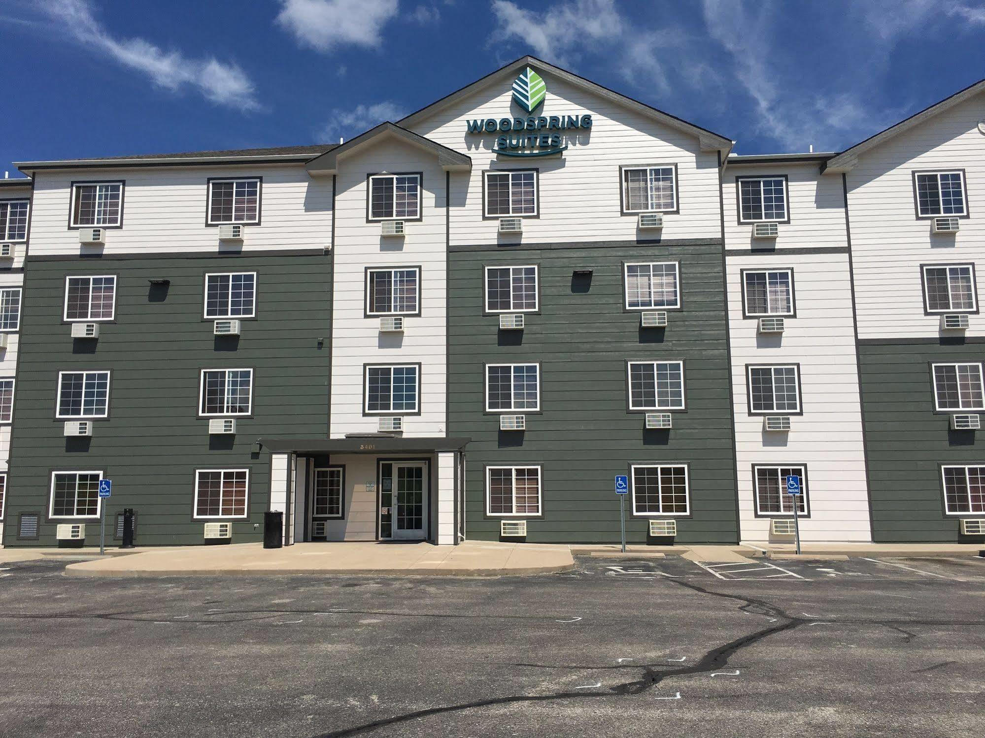 Extended Stay America Select Suites - Wichita - North エクステリア 写真