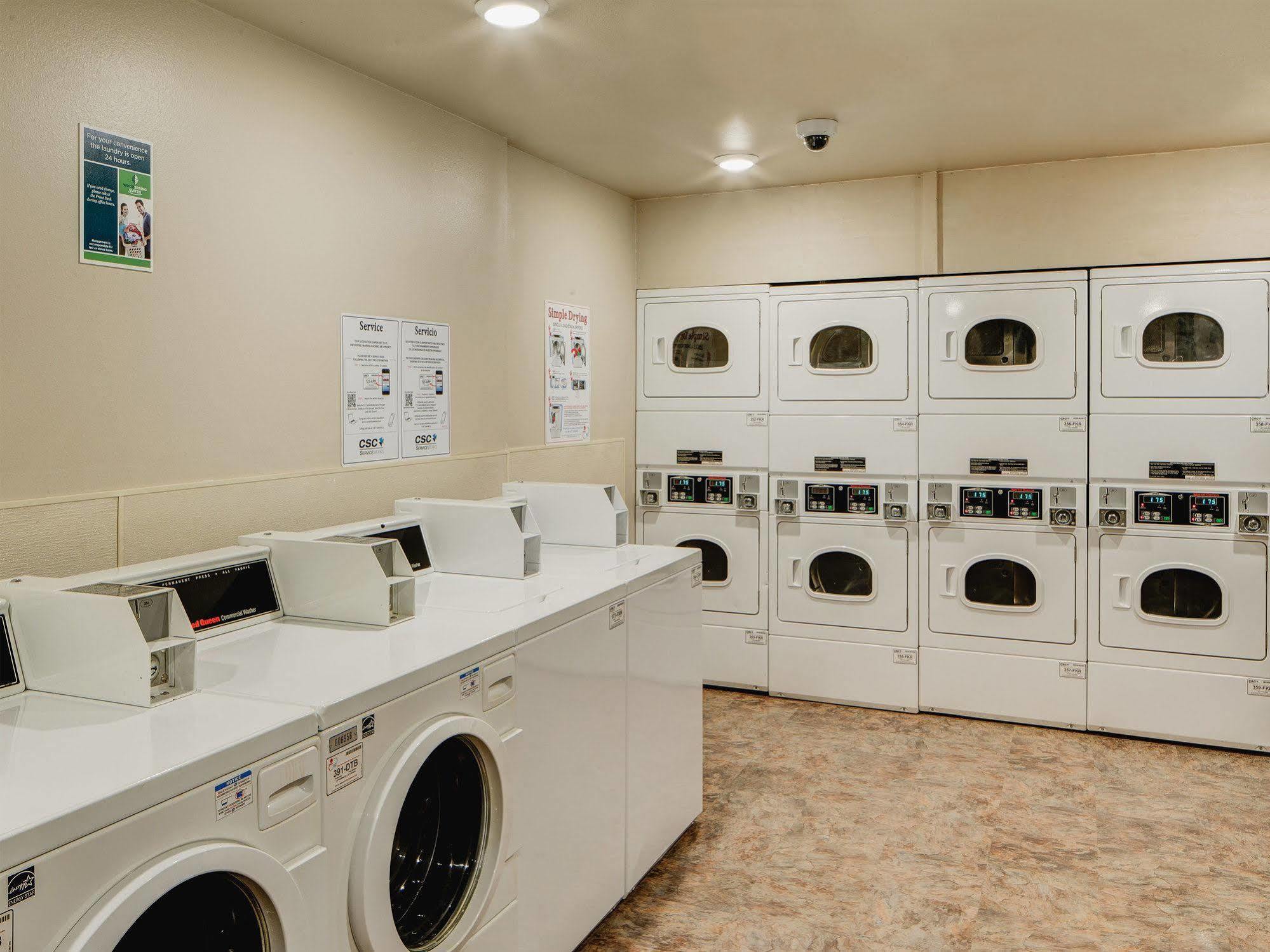 Extended Stay America Select Suites - Wichita - North エクステリア 写真