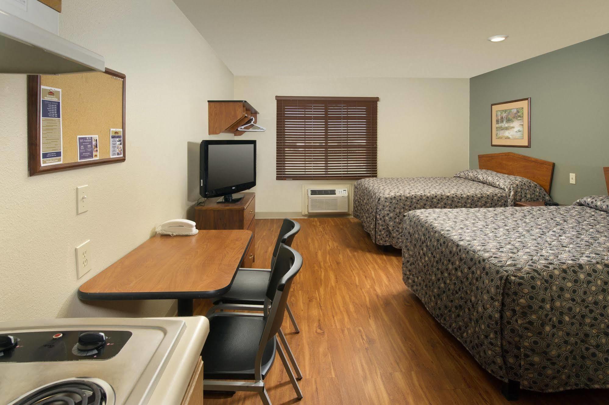 Extended Stay America Select Suites - Wichita - North エクステリア 写真